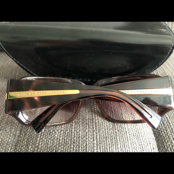 Marc Jacobs Sunglasses - Picture 3 of 3